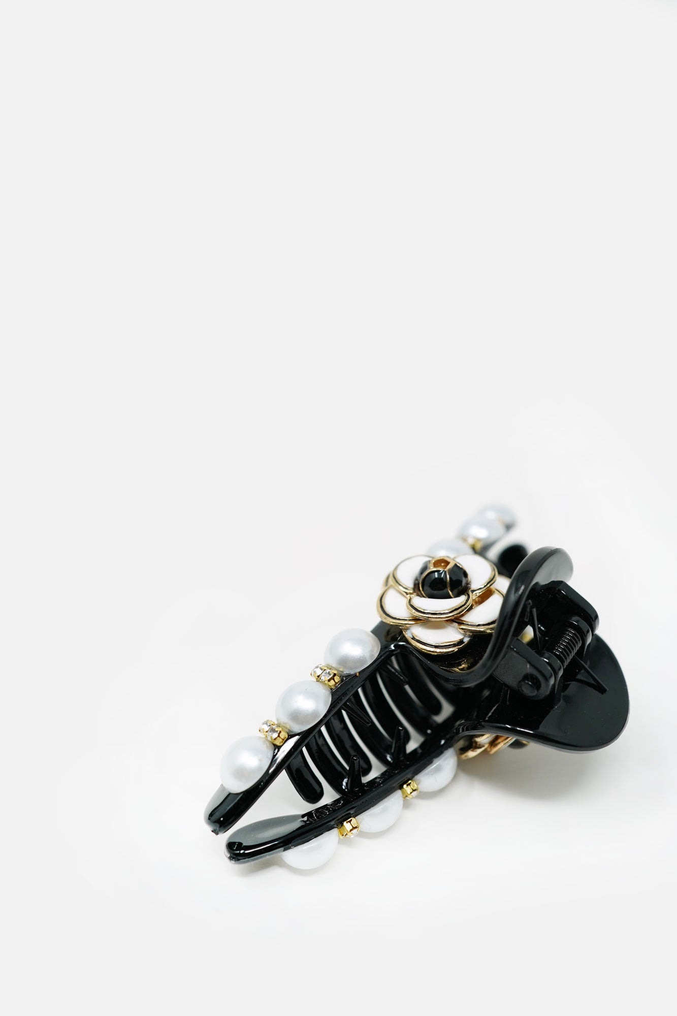 Coco Pearl Clip