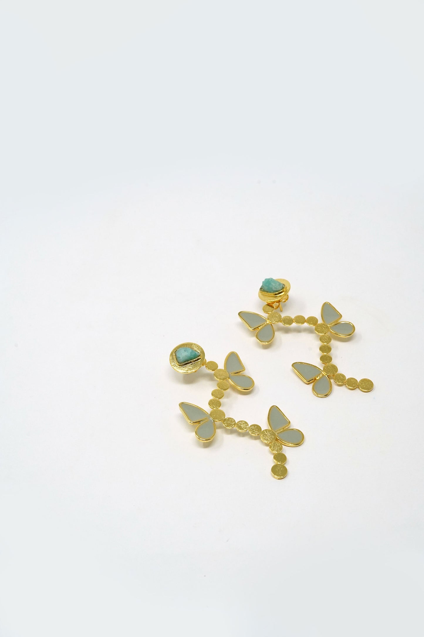 Sara Butterfly Cara-Col Earring Raw Emerald 24k Gold-Plated