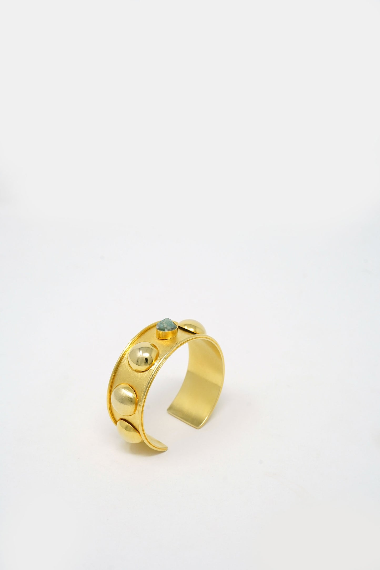 Luciana Cuff Bracelet Raw Emerald 24k Gold-Plated