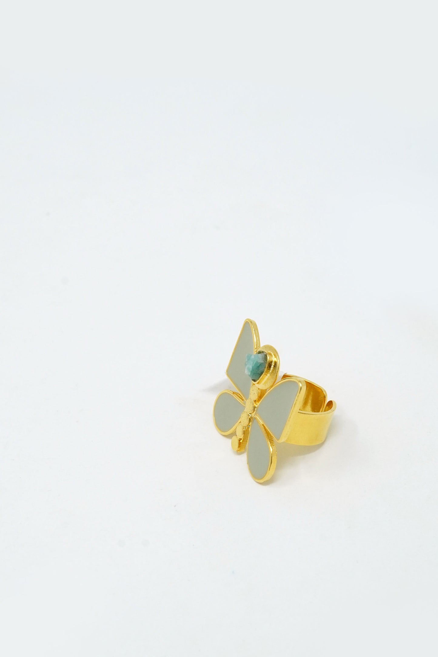 Salome Butterfly Cara-Col Ring Raw Emerald 24k Gold-Plated
