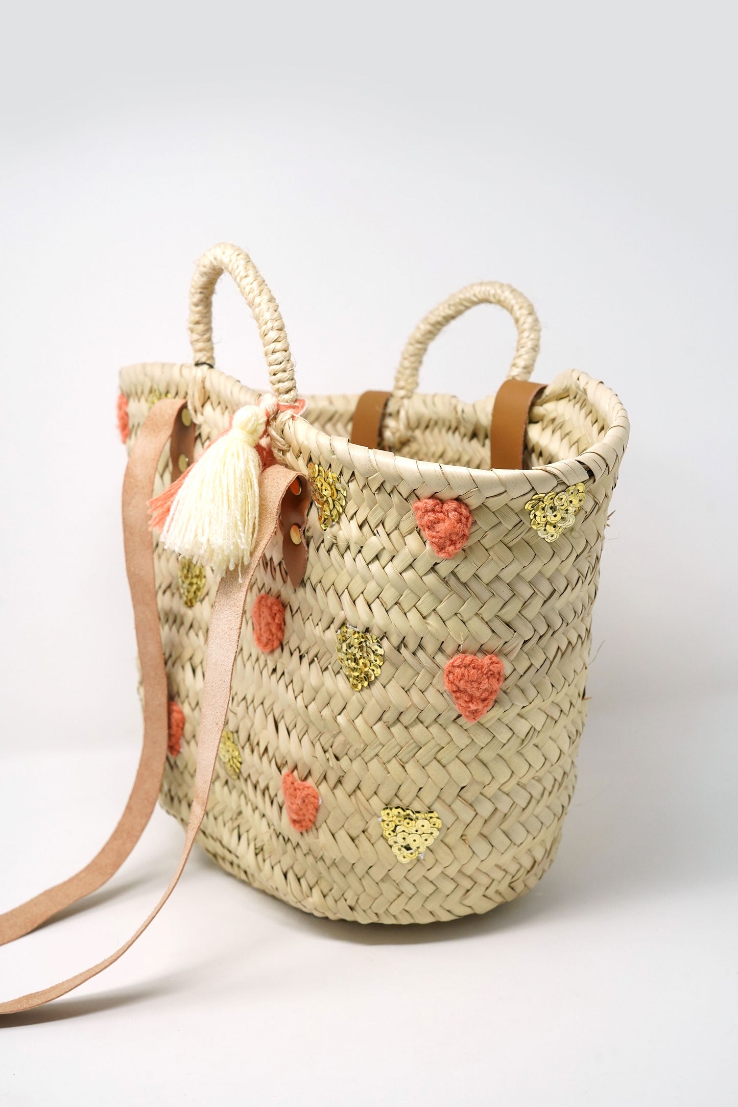 Mi Corazon Small Braided Basket Coral