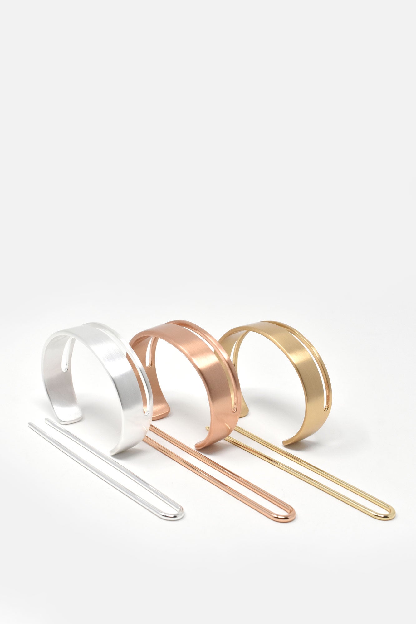 Le Luxe Hair Brass Cuff & Pin