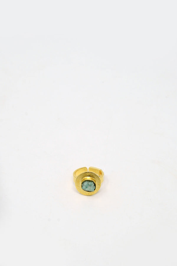 Isa Ring Raw Emerald 24k Gold-Plated