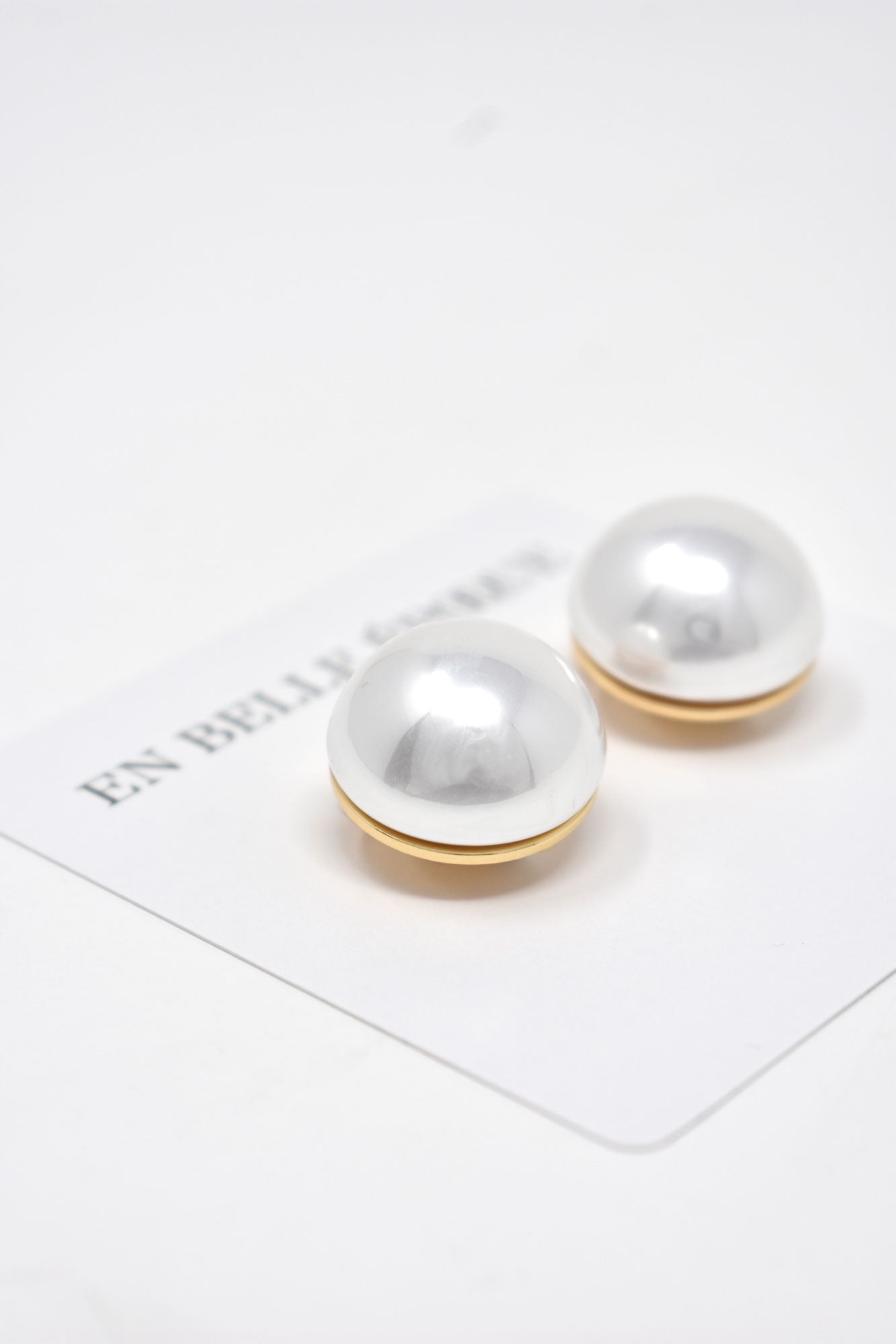 Grand Perle Clip-On Earring